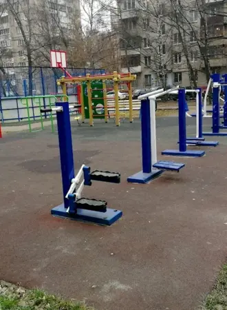 Спортивная площадка воркаут тренажеры