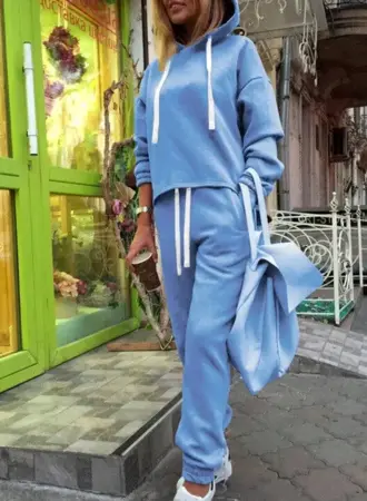 Спортивный костюм женский модный