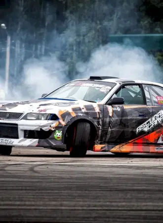 Toyota Mark 2 дрифт