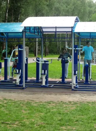 Уличные спортивные площадки