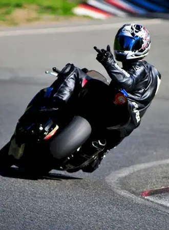Yamaha r1 Вилли