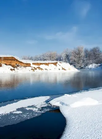 Зимняя река